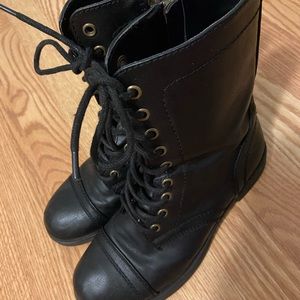 women’s boots